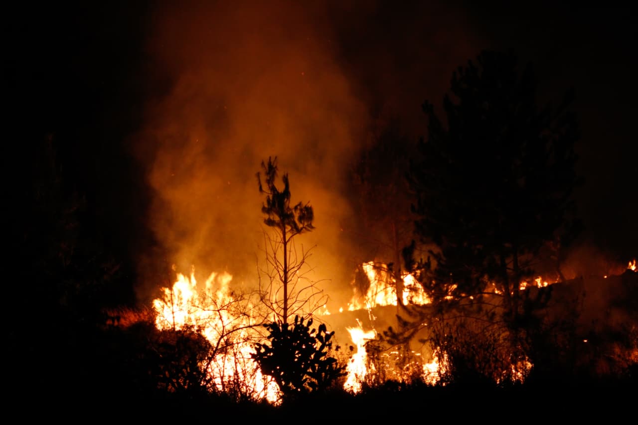 Se registra incendio en el Cerro Zapotecas en San Pedro Cholula