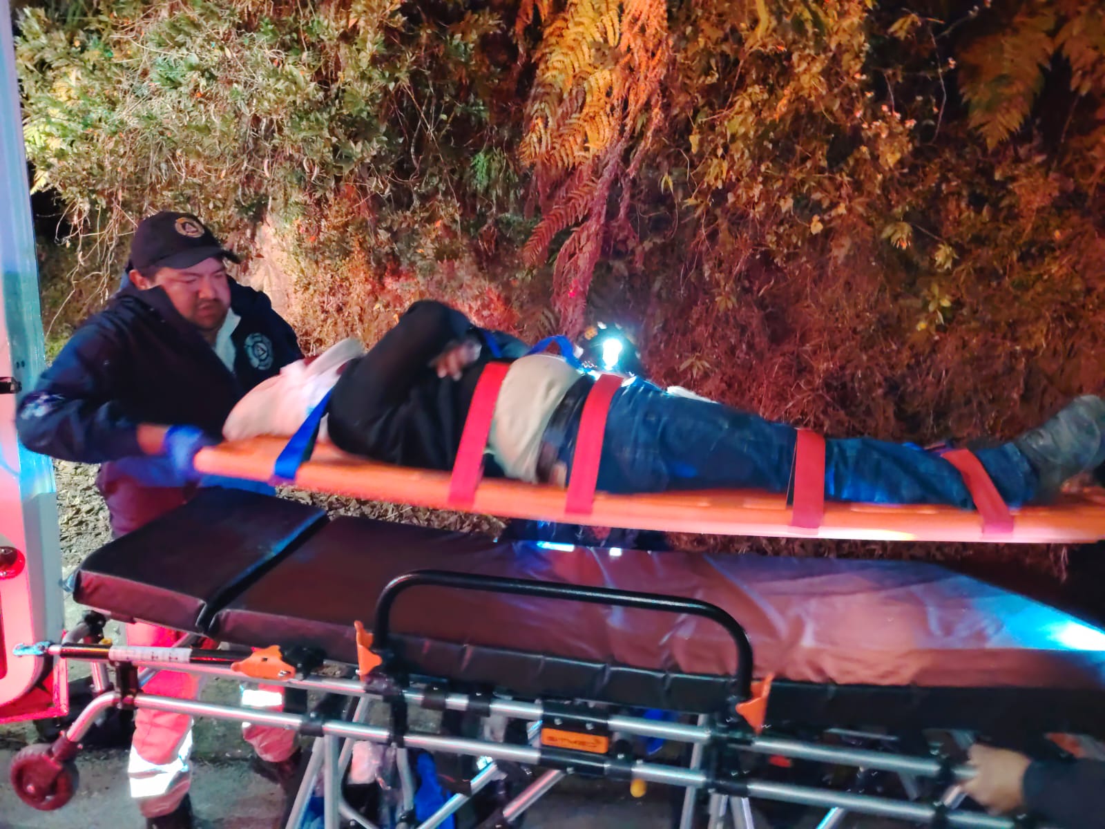 Motociclista resulta gravemente herido tras violento accidente en la carretera Amozoc–Nautla