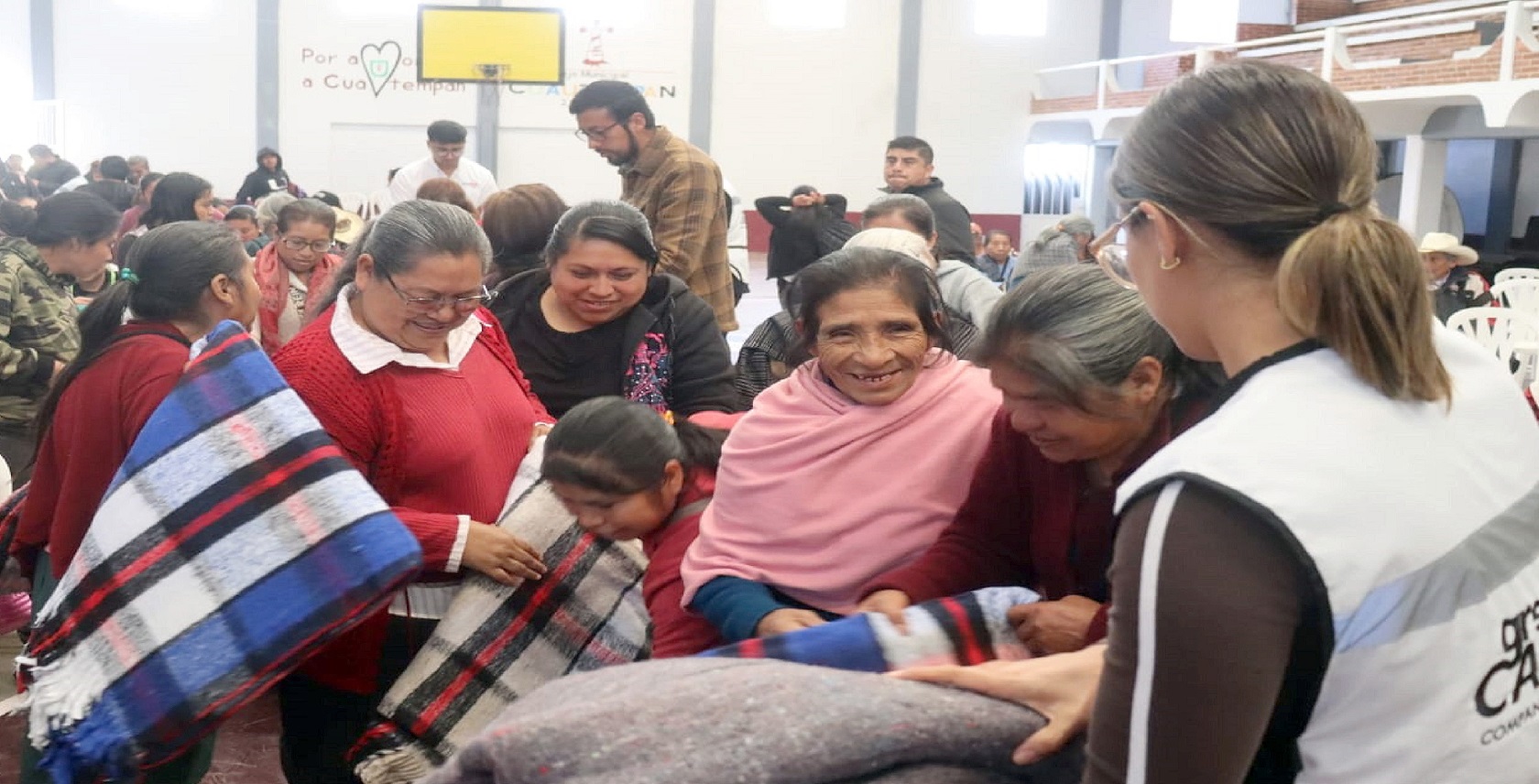 Abrigan BUAP y Fundación Green Carson a 270 familias