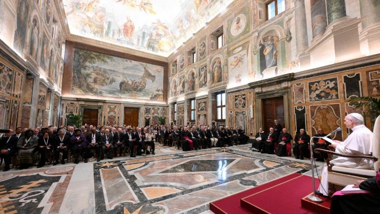 La salud está en peligro por la guerra, afirma el Papa