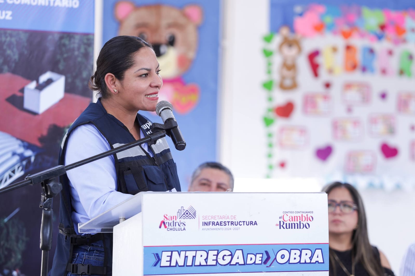 Entrega Lupita Cuautle obra en CAIC de Concepción La Cruz