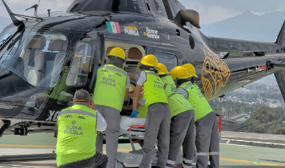 Por accidente laboral, trasladan a joven de Guadalupe Victoria a Puebla