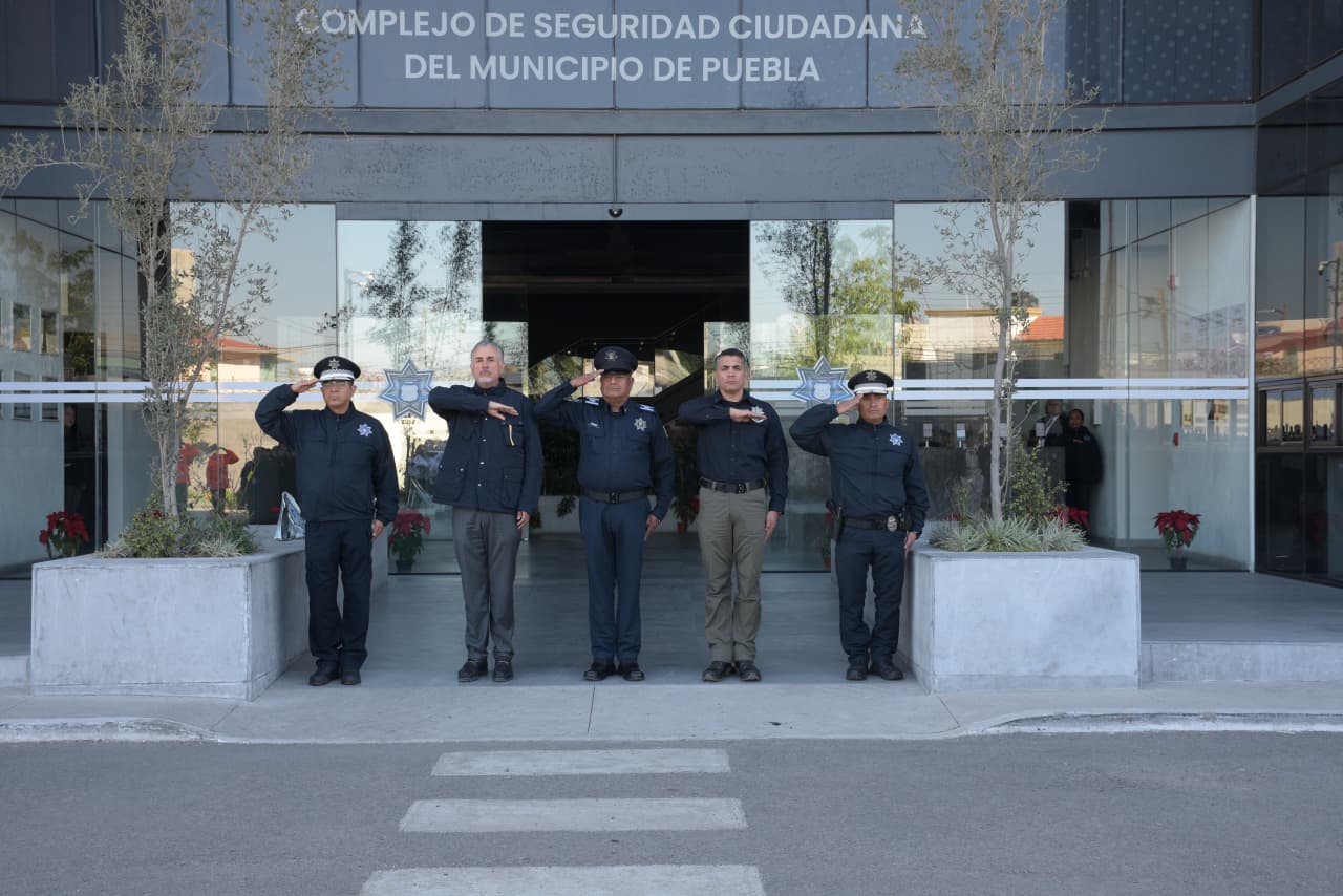 Gobierno de Pepe Chedraui honra retiro del comandante Alfonso Torres Arias