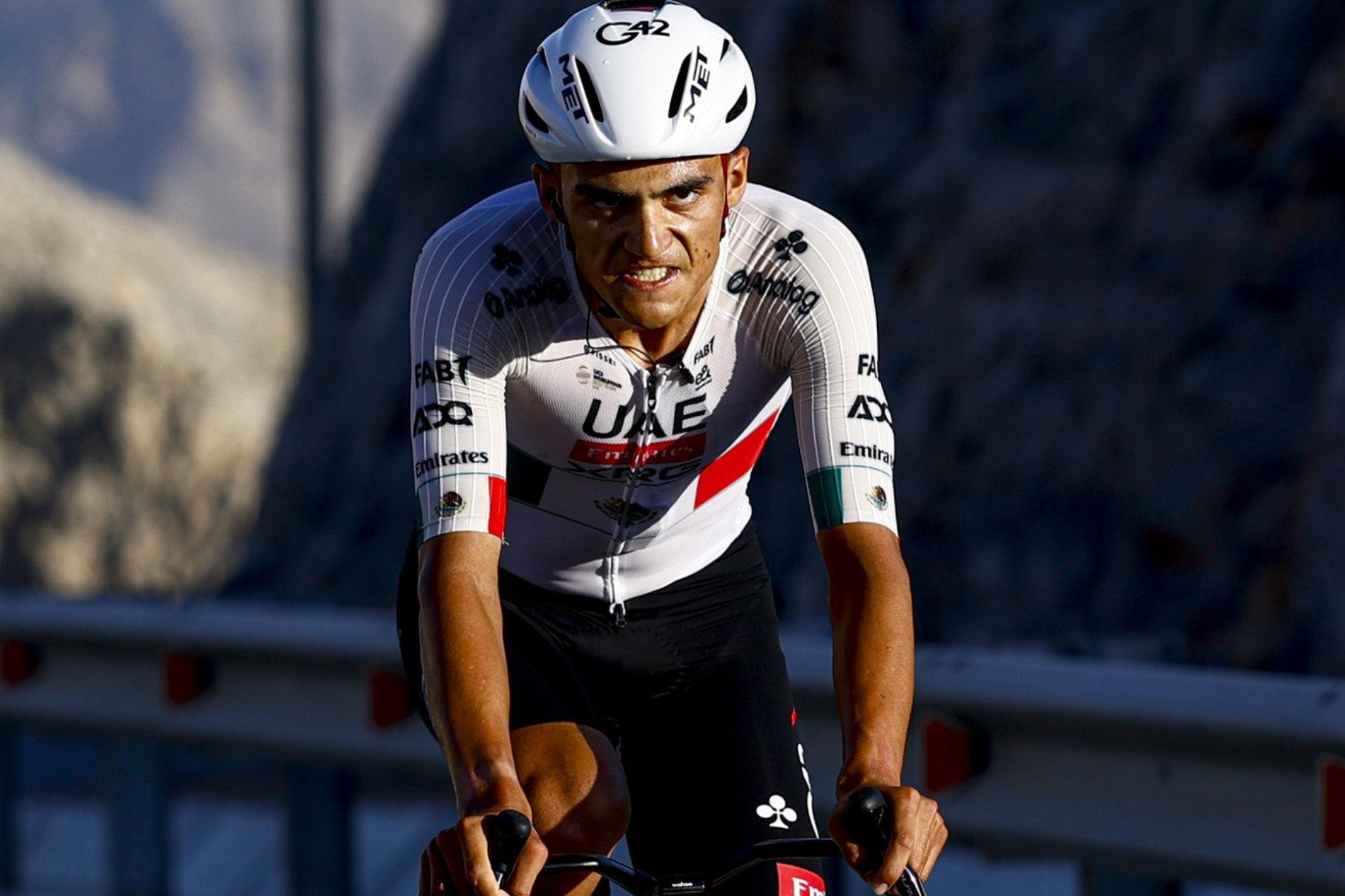 Isaac del Toro termina segundo en la etapa 3 del UAE TOUR