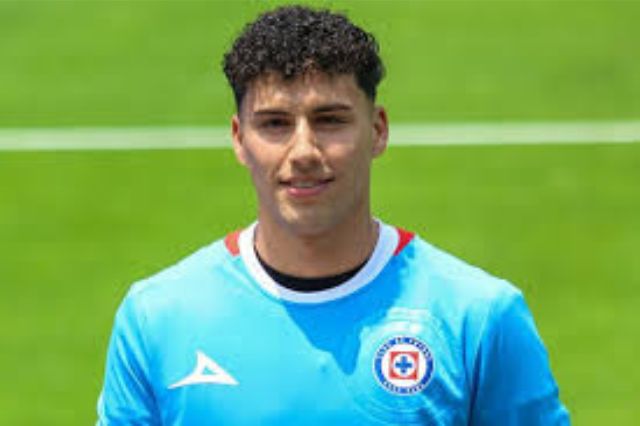 Jorge Sánchez apunta a salir de Cruz Azul y regresar al futbol europeo