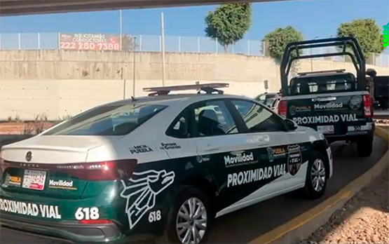 Implementan operativo para detectar taxis irregulares en el Periférico Ecológico