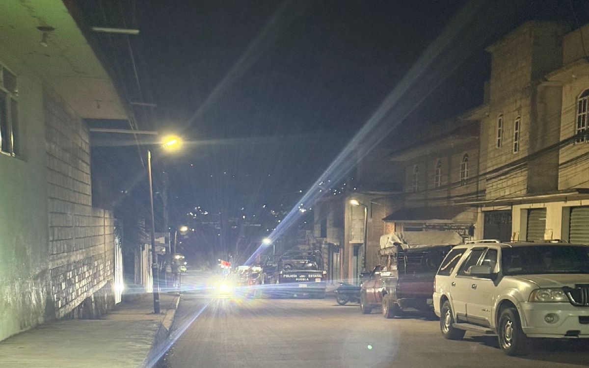 Localizan sin vida y con impactos de bala a una pareja en Zacatlán