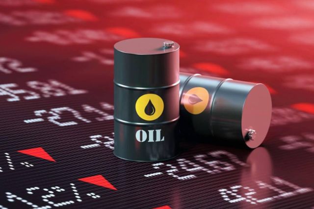 Precio del petróleo Brent supera 100 dólares por ataques en Ormuz