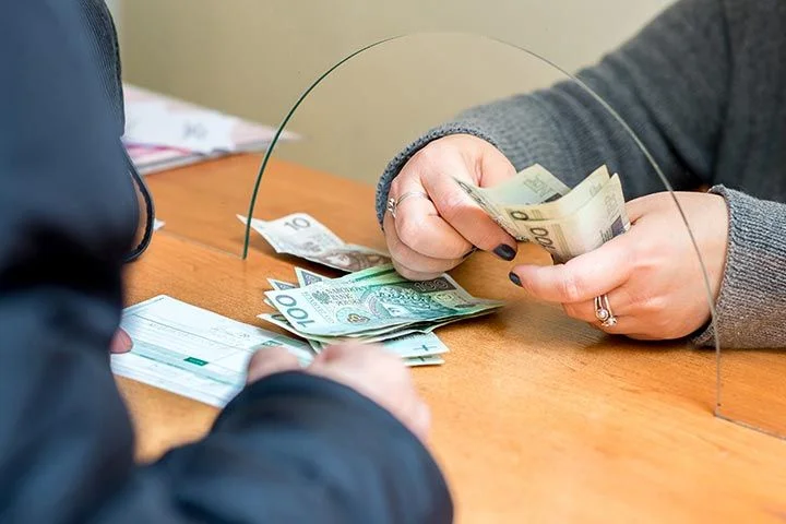 En 2026, Banxico confirma caída de remesas  y ANPEC alerta golpe al consumo