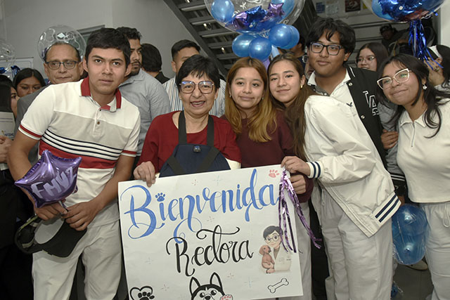 Destaca rectora Cedillo crecimiento de la Facultad de Medicina Veterinaria 