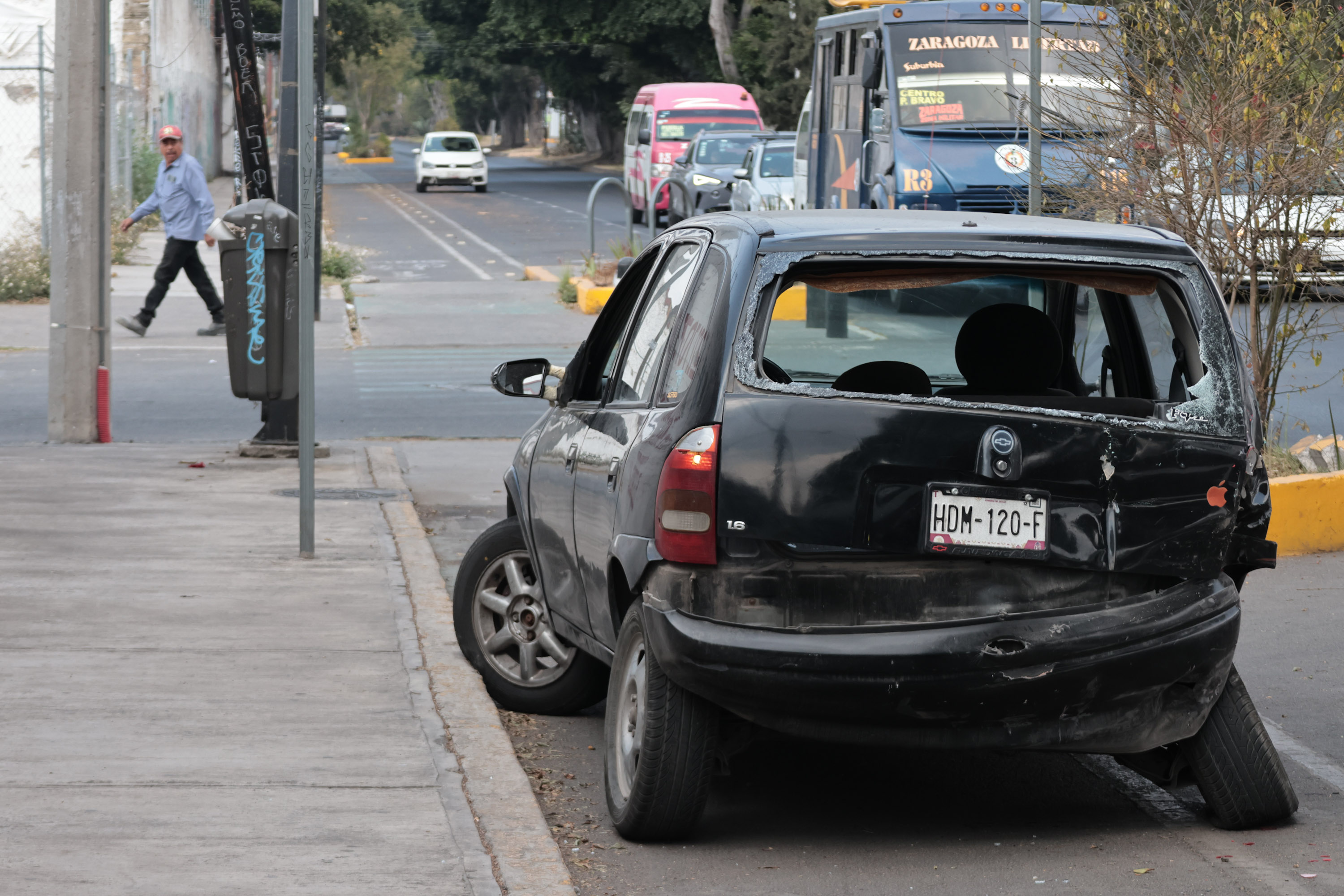 VIDEO Aparatoso accidente en la 4 Poniente en la ciudad de Puebla