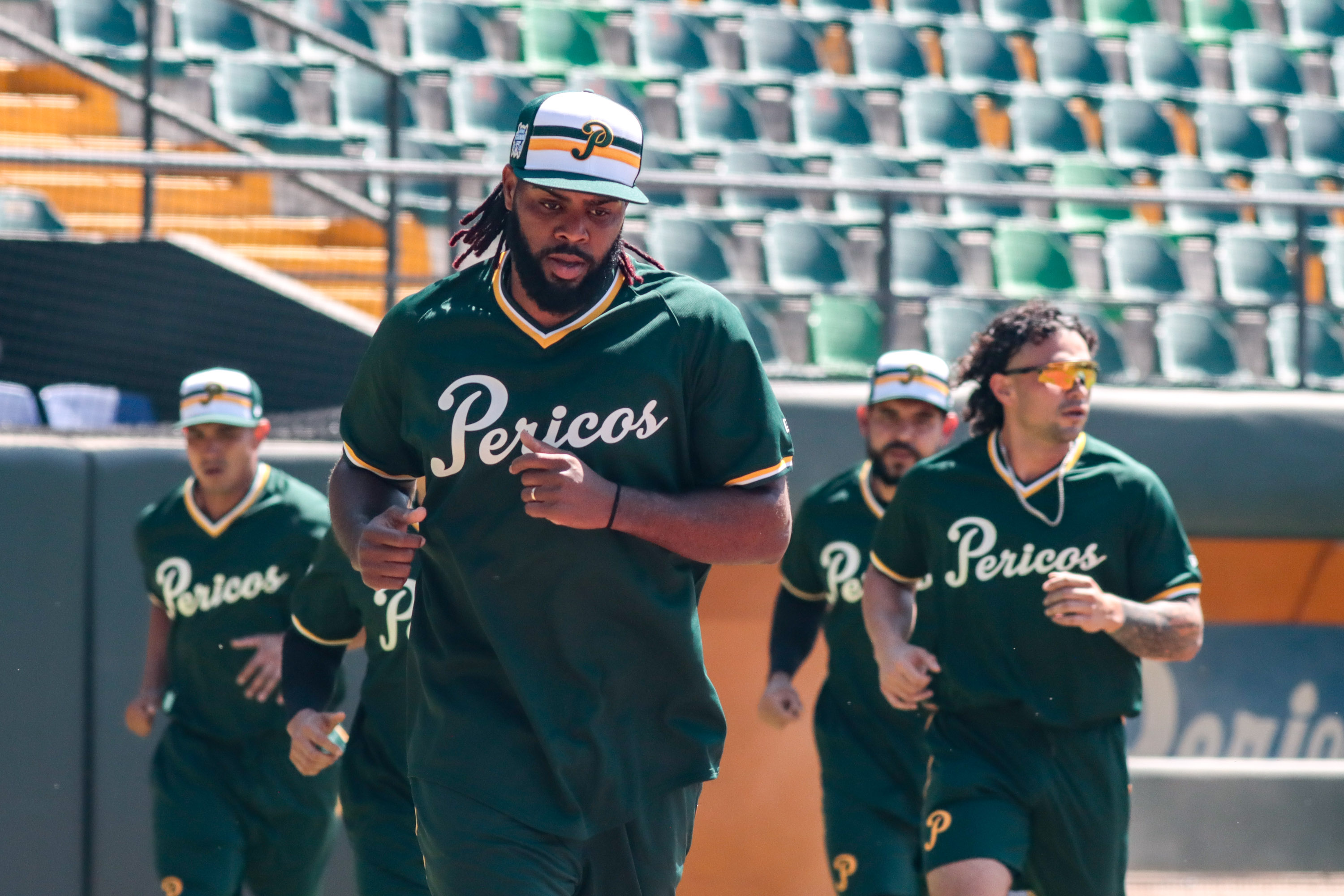 Reportan peloteros de los Pericos de Puebla a la pretemporada
