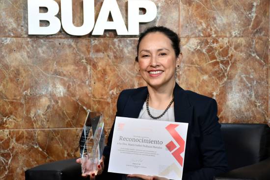 Reconocen a investigadora BUAP con el Premio Elsevier 2026 Mujeres que transforman México