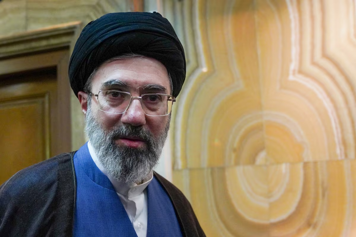 Mojtaba Jamenei promete vengar a Irán tras ofensiva de EU e Israel