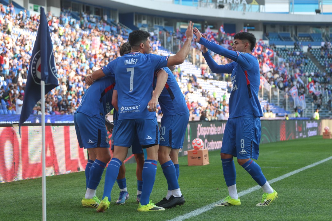 VIDEO Cruz Azul golea a San Luis y sigue encarrilado en la cima