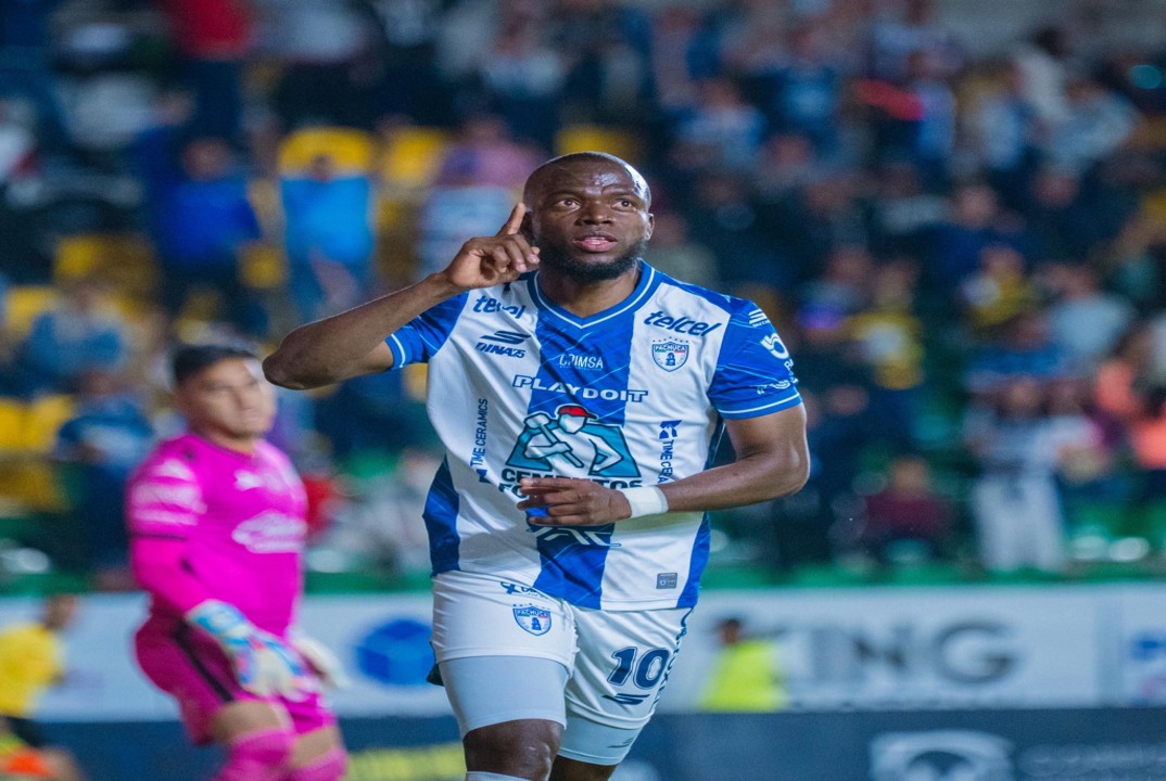 VIDEO Puebla con un hombre de más, pierde con el Pachuca