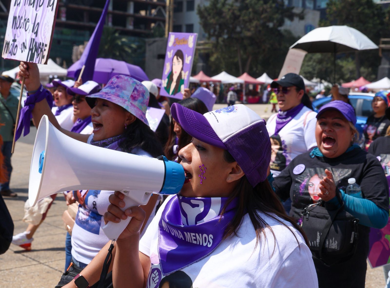 Mujeres tomaron las calles de la CDMX en el 8M con demandas de justicia e igualdad