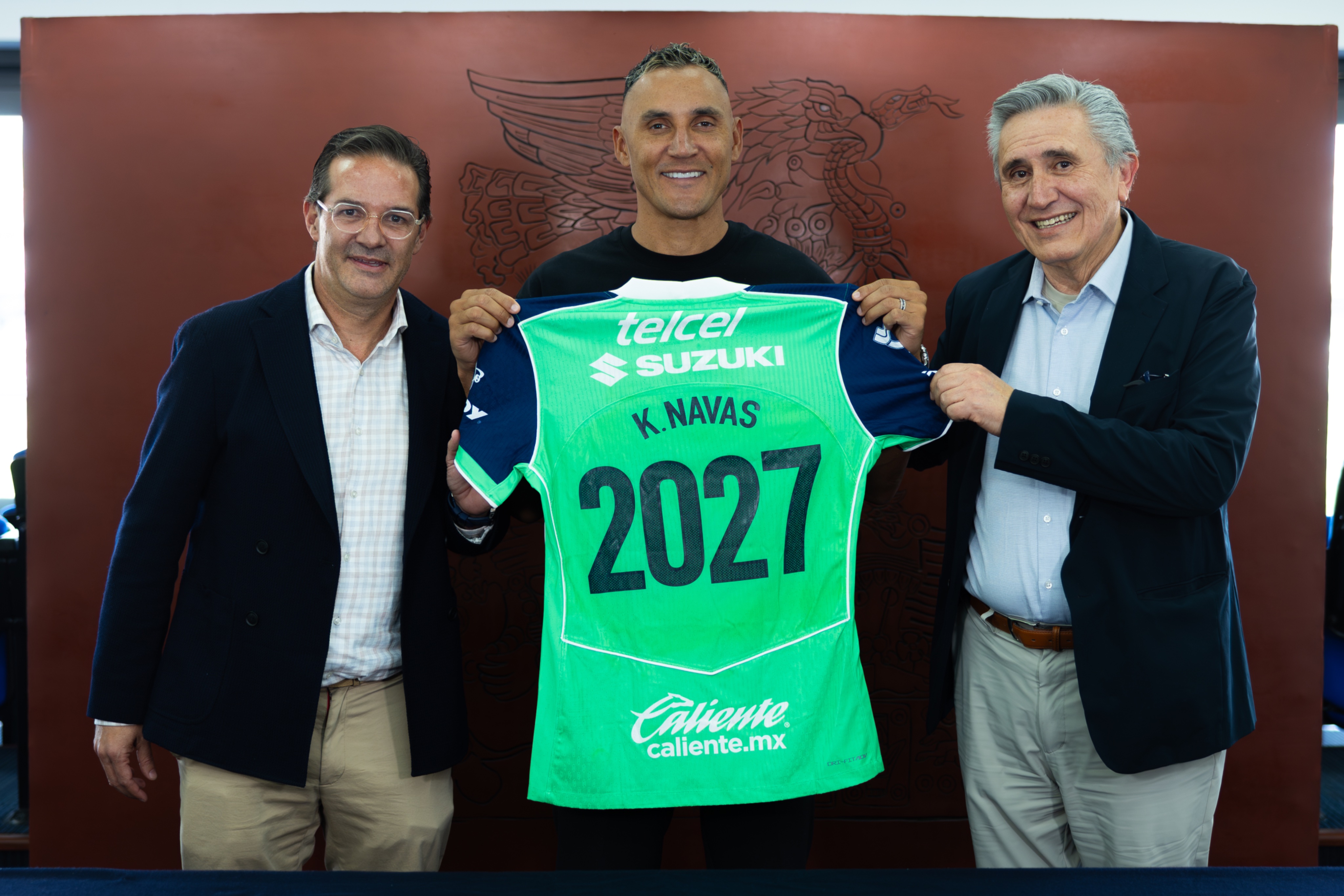Portería de Pumas está segura, Keylor Navas se queda un año más