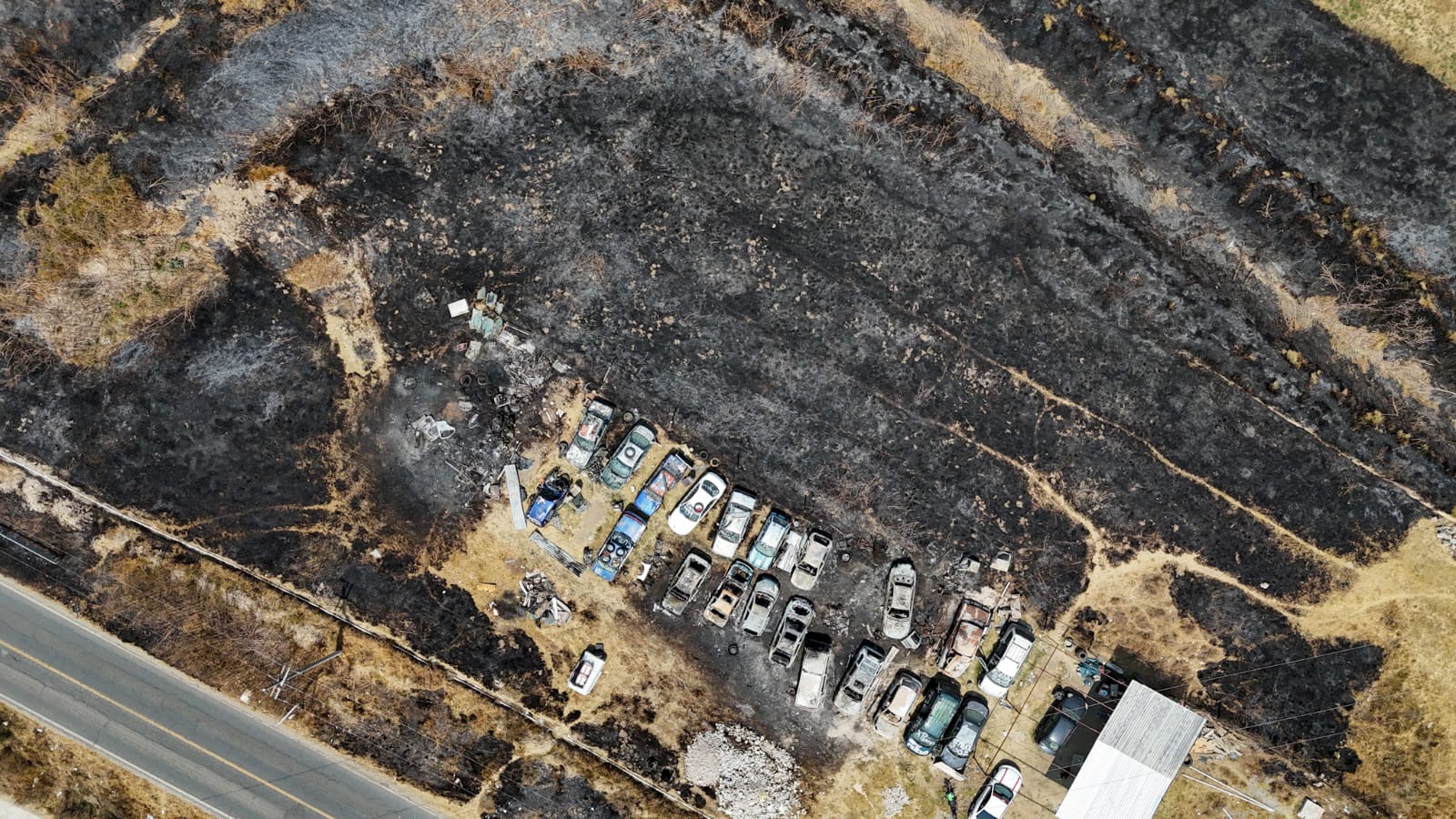 Deshuesadero entre Totolac y Panotla fue consumido por un incendiado