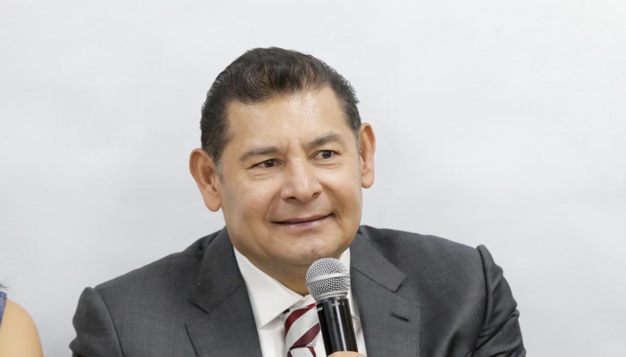 Agua de Puebla deberá demostrar que sanea: Armenta atribuye irregularidades al PAN