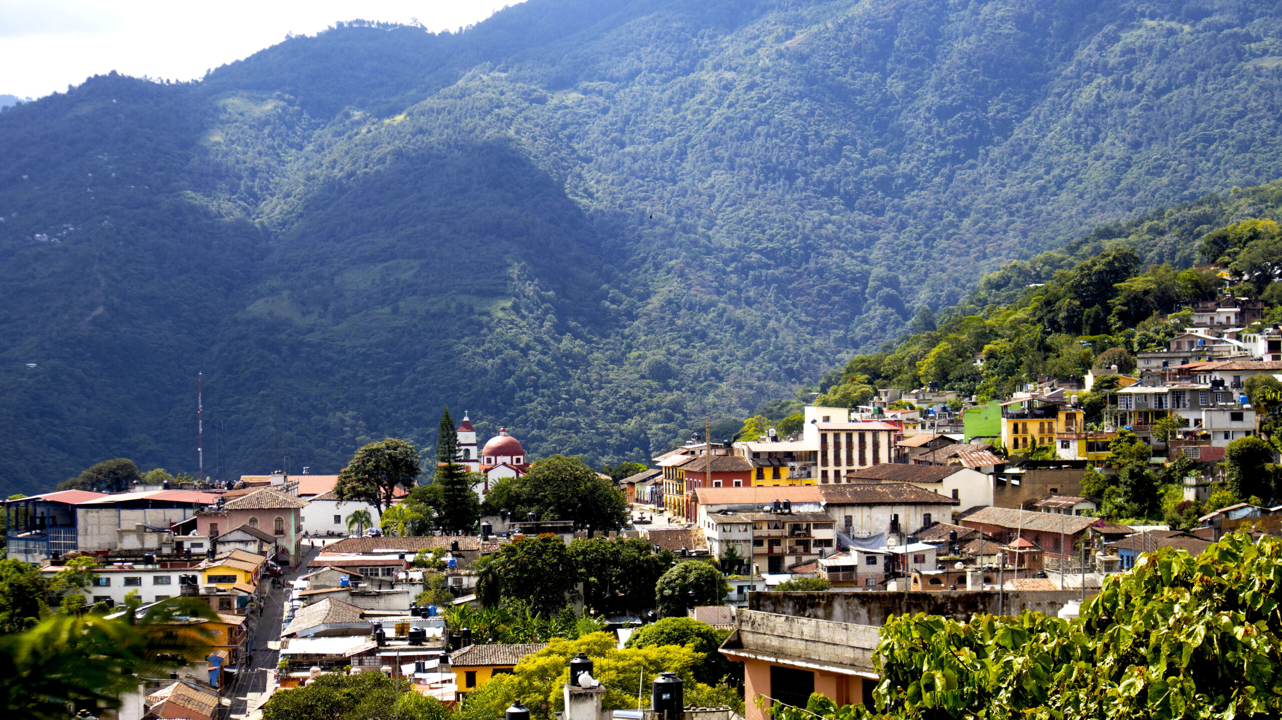 Deja que sus bellos paisajes y el aroma de su café te envuelvan en Pahuatlán