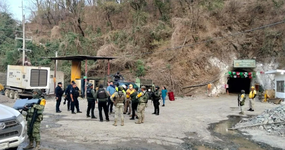 Refuerzan acciones de rescate en la Mina Santa Fe, en El Rosario, Sinaloa