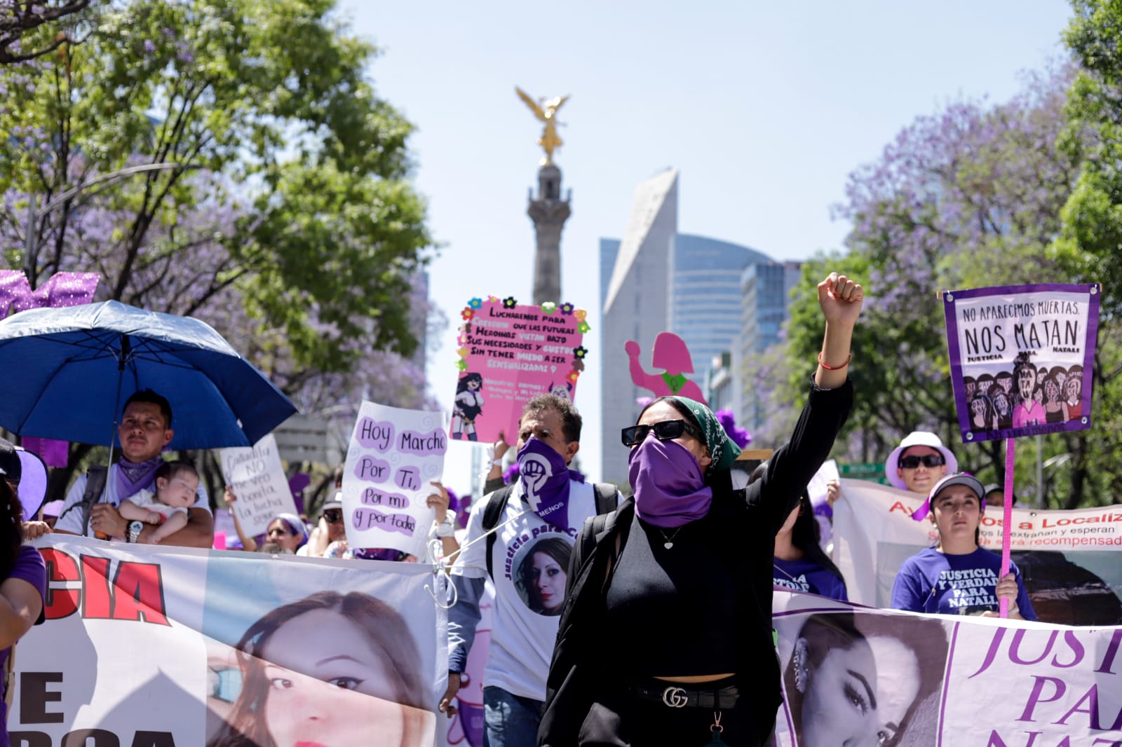 VIDEO Colectivos se reúnen en la Glorieta de las Mujeres que luchan para iniciar con la Marcha del 8M 