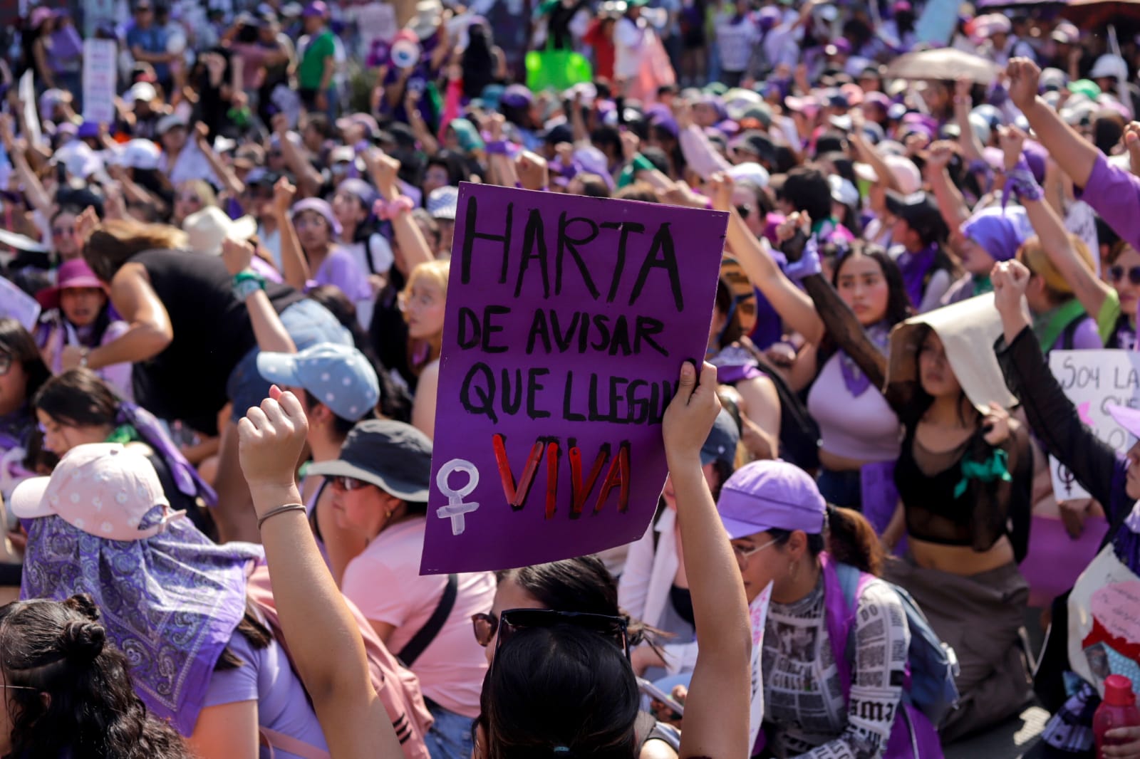 Colectivos feministas convocan a la Marcha del 8M en CDMX 