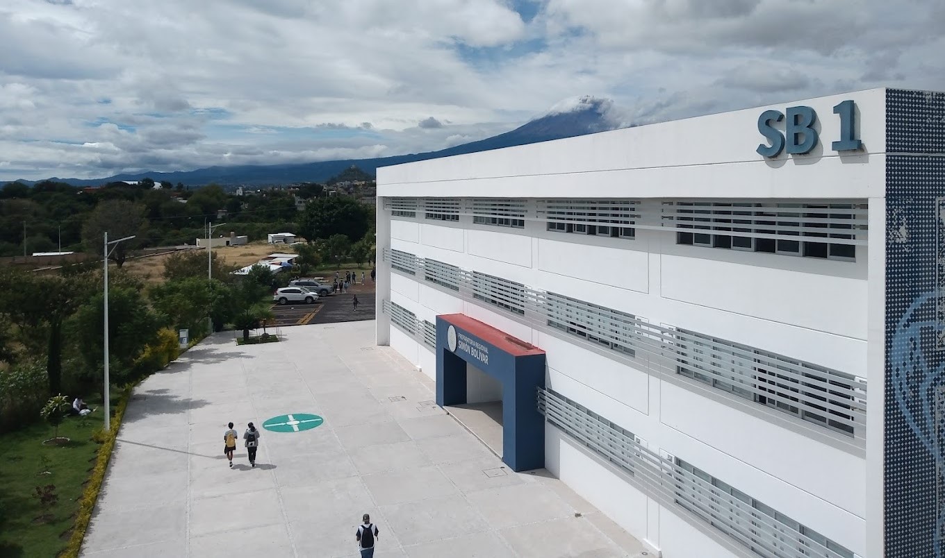 La preparatoria Simón Bolívar es una unidad académica sólida y en crecimiento: Cedillo