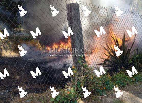 Se registra un incendio de llantas en Texmelucan
