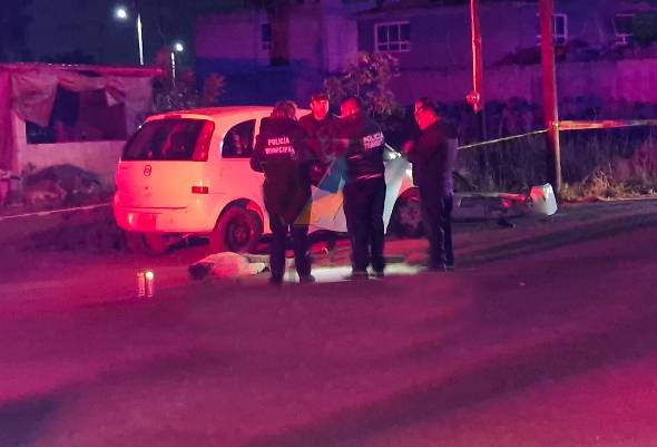 Muere motociclista al impactarse contra un auto en Texmelucan