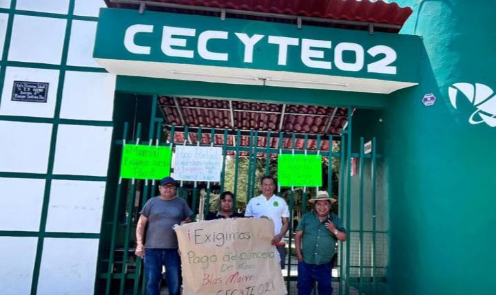 Trabajadores del Cecyte Tlaxcala inician paro por falta de pago de quincenas
