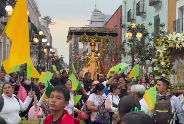 Realizan procesión en el Centro Histórico previo a la fiesta del Señor de San José