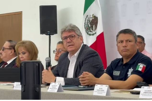 Entregan apoyo a 39 concesionarios para renovar unidades del transporte público en Puebla