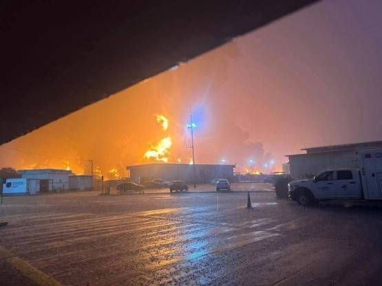 Pemex reporta operación normal en Dos Bocas tras incendio