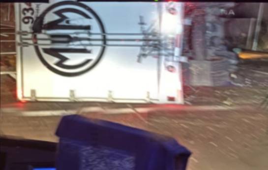 Volcadura de tráiler provoca cierre parcial en la México-Puebla rumbo a CDMX