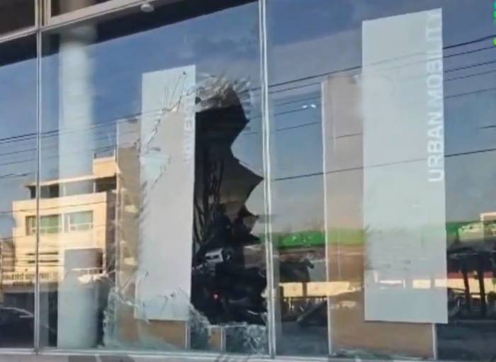 Roban agencia BMW en la colonia Obrera Textil José Abascal