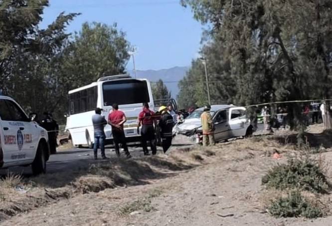 Choque deja dos muertos y múltiples heridos sobre carretera Acatzingo-Xalapa 