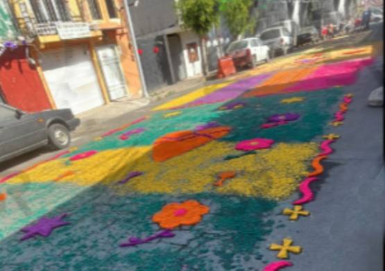 Vecinos llenan de color las calles de San Baltazar Campeche por Domingo de Ramos