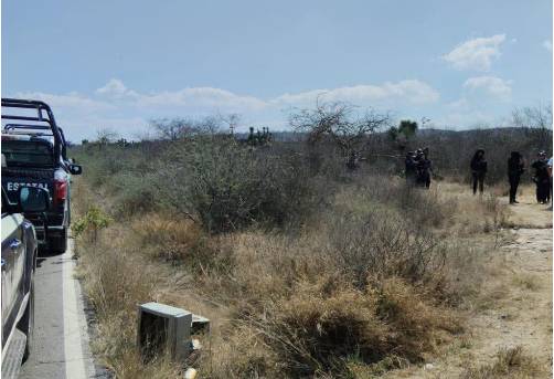 Hallan cuerpo de hombre en camino de terracería en Tecamachalco 