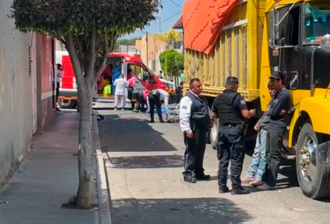 Motociclista pierde una pierna tras accidente en la colonia Sarabia de Tehuacán