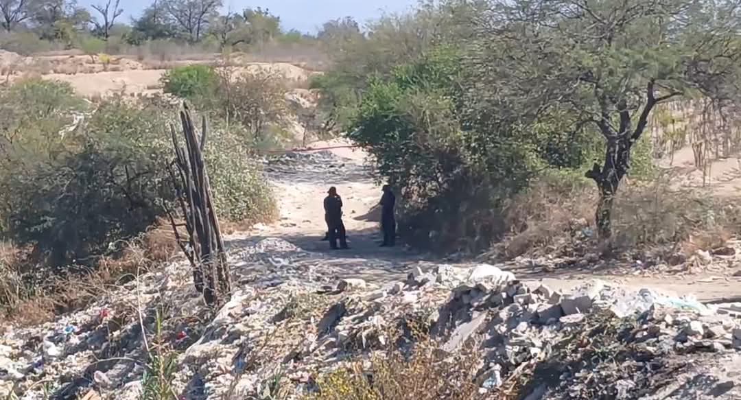 Hallan cadáver embolsado en Santiago Miahuatlán