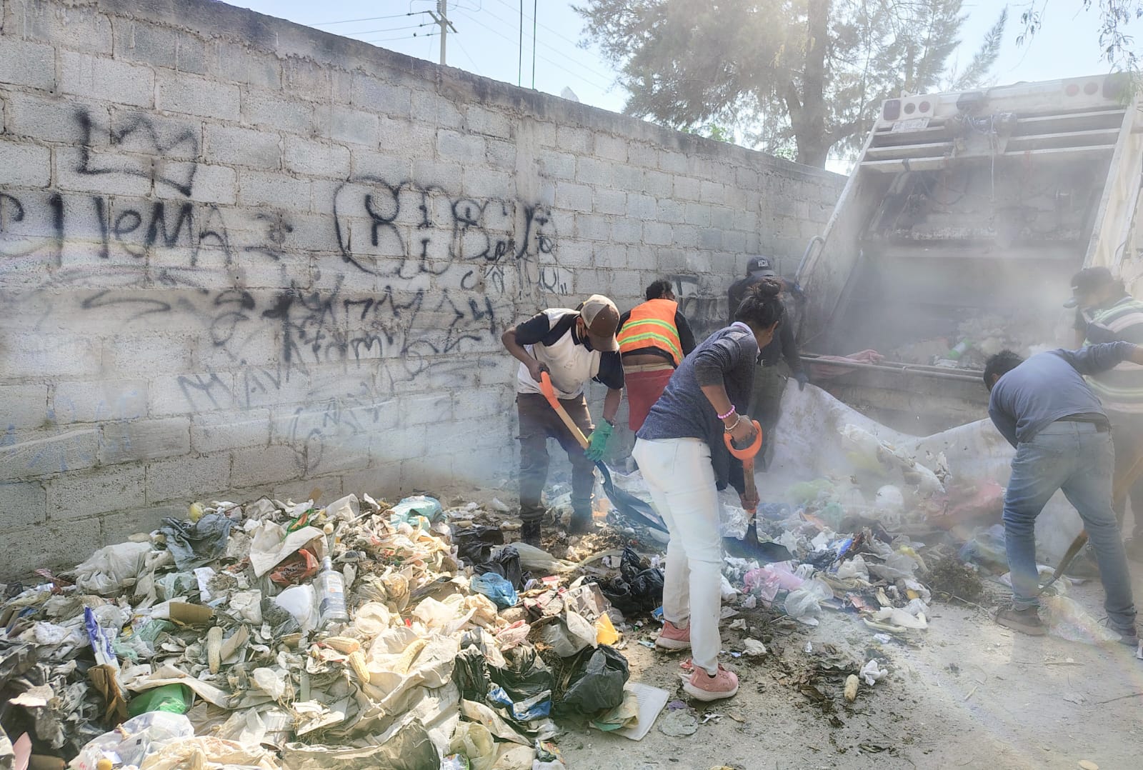 Hasta 8 toneladas de basura por tiraderos clandestinos llega a recolectar el Ooselite en Tehuacán