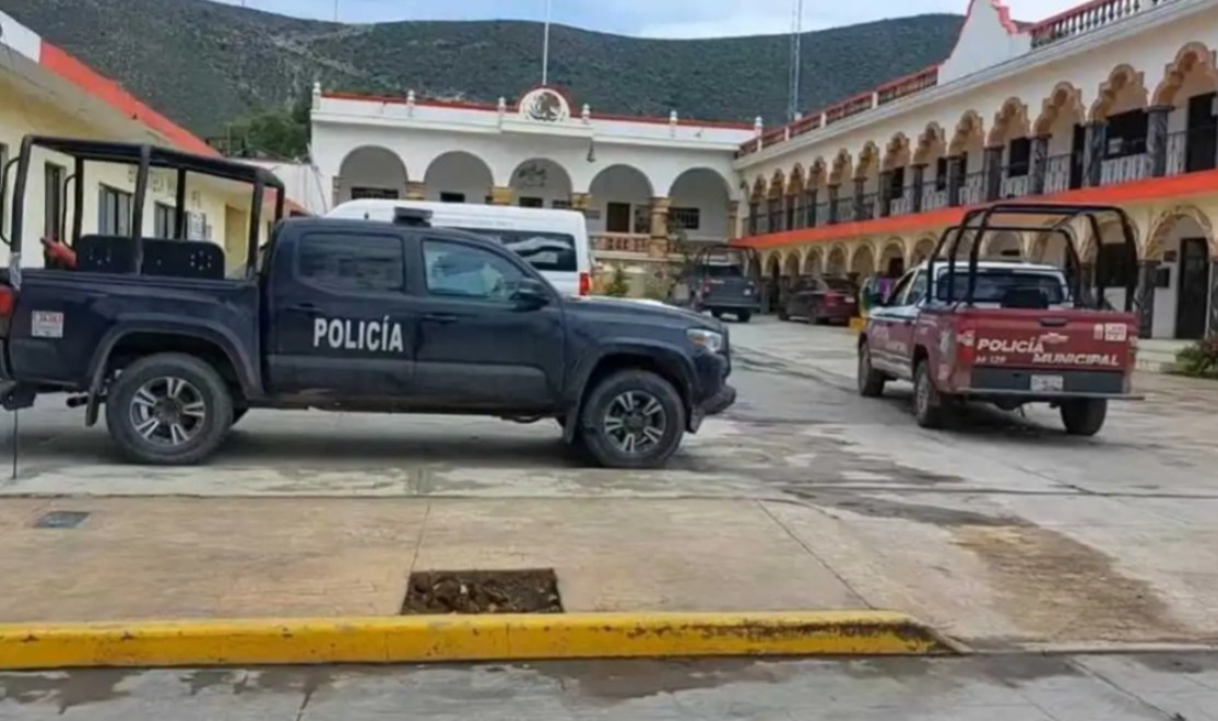 Pobladores exigen que se cancele la construcción de invernaderos chinos en Chapulco 