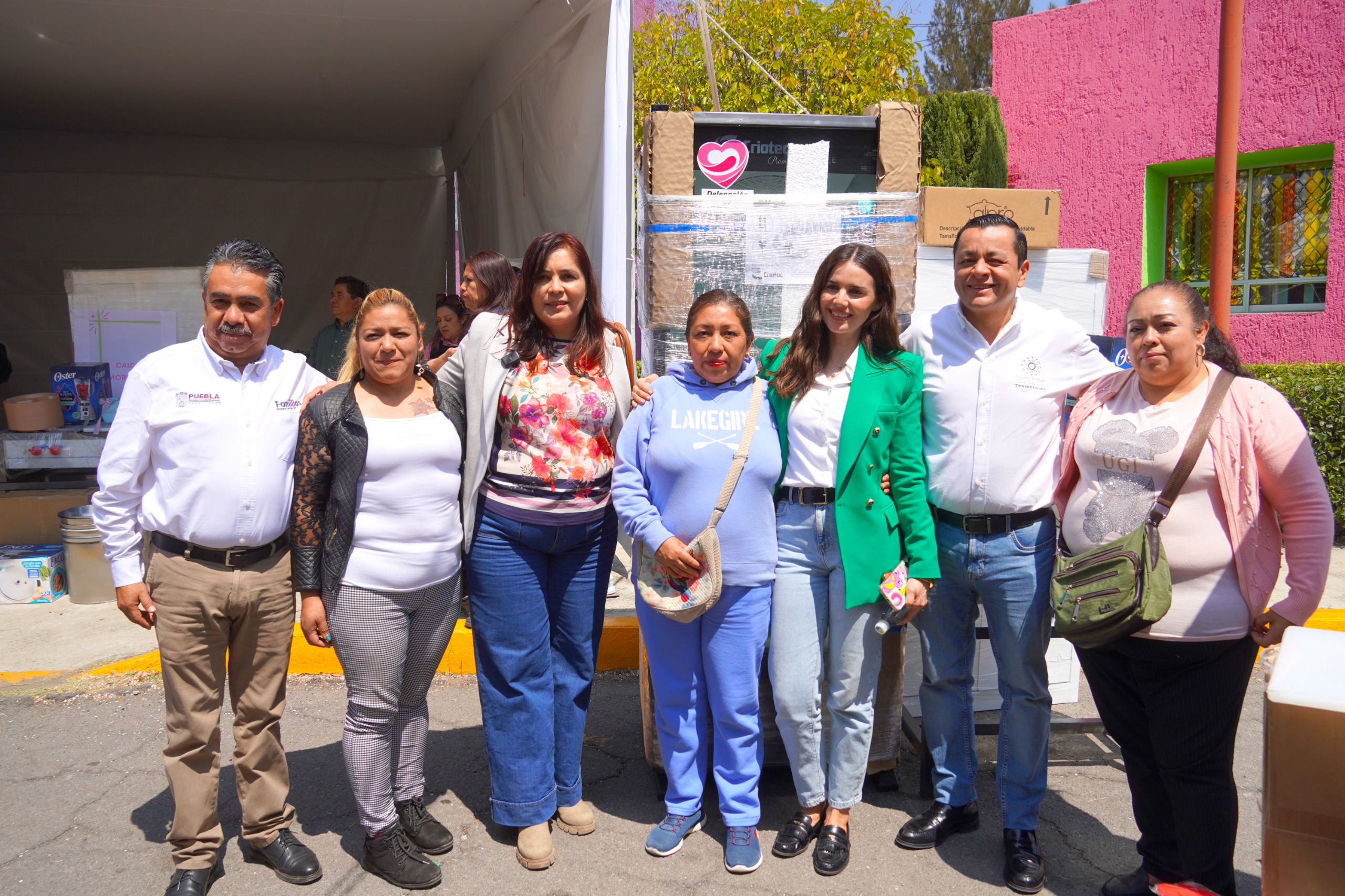 Texmelucan es sede de la entrega de equipamientos del programa obra comunitaria del SEDIF
