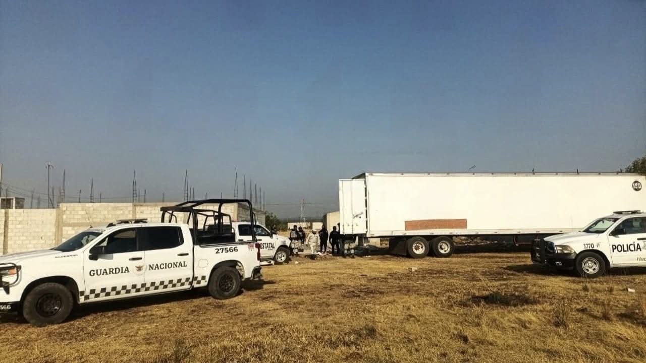 Recuperan tráiler robado en la Puebla–Orizaba durante operativo de seguridad