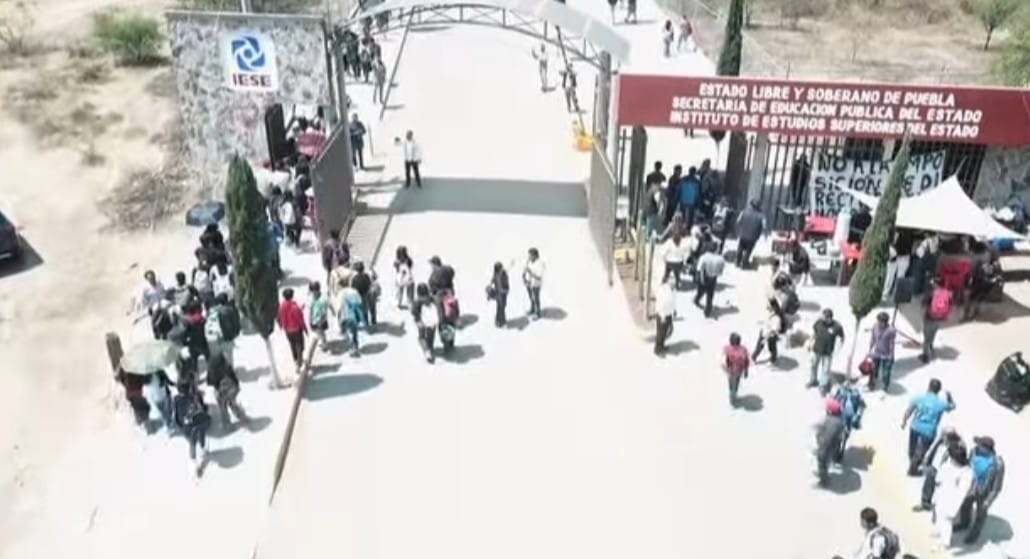 Frenan designación de directores en tres instituciones de Tehuacán, ahora esperan convocatorias con lineamientos claros