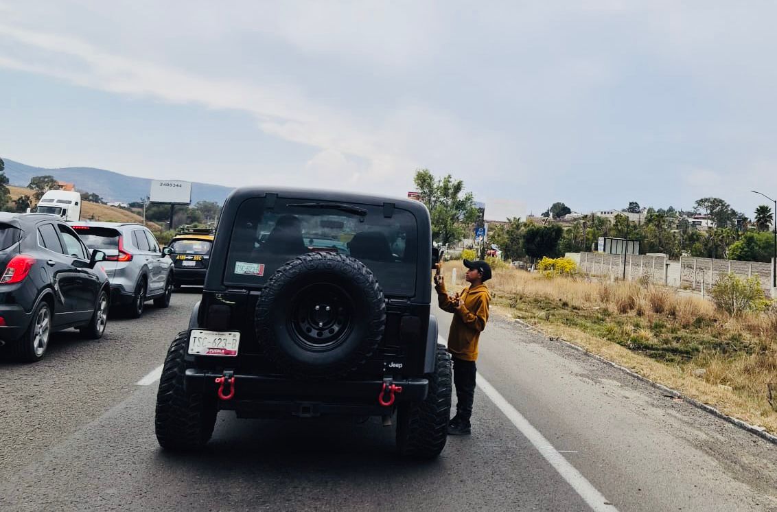 Reportan por momentos tráfico intenso en la vía Atlixcáyotl este sábado 