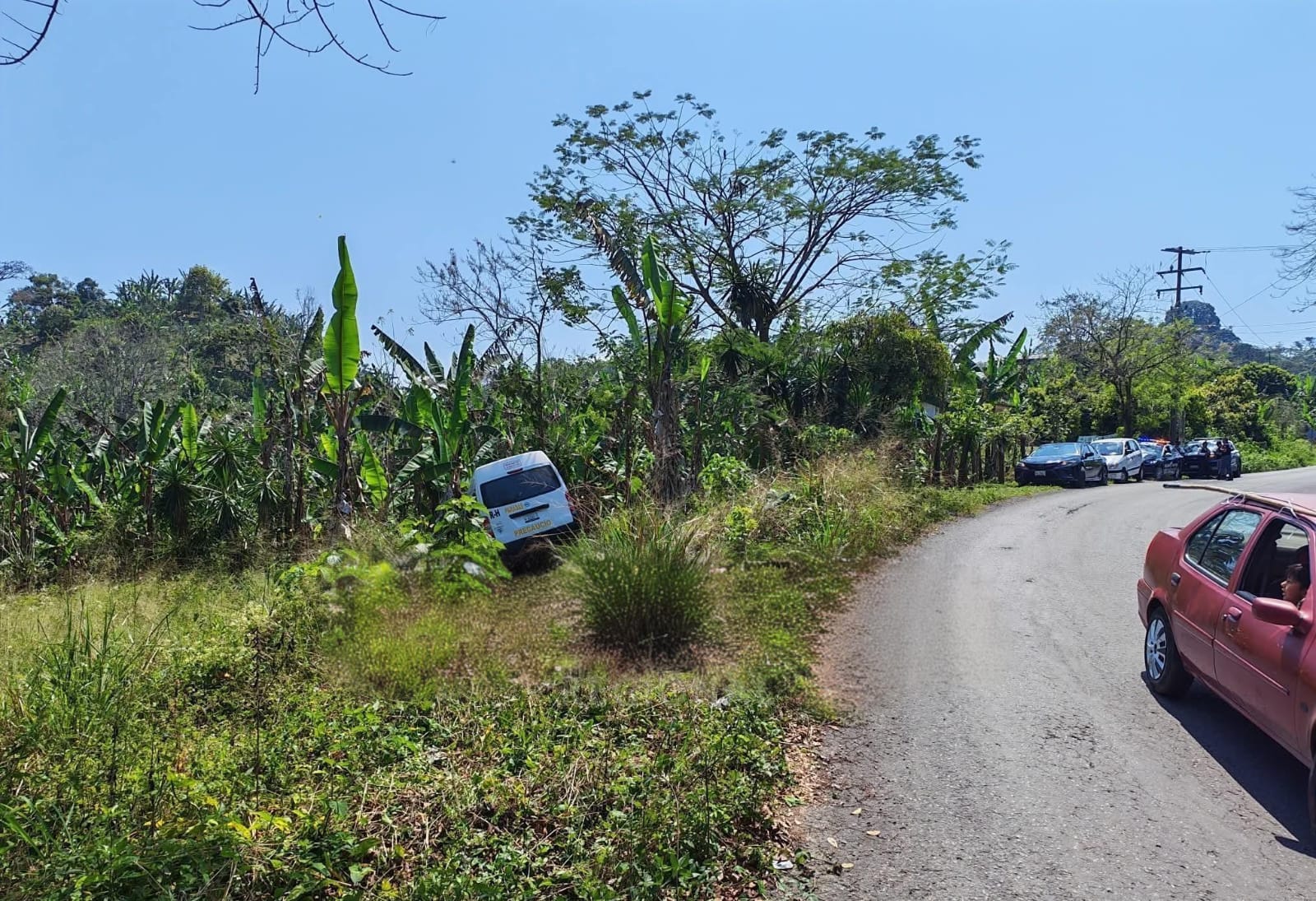 Se registran tres lesionados por accidente en carretera Ayotoxco-Hueytamalco