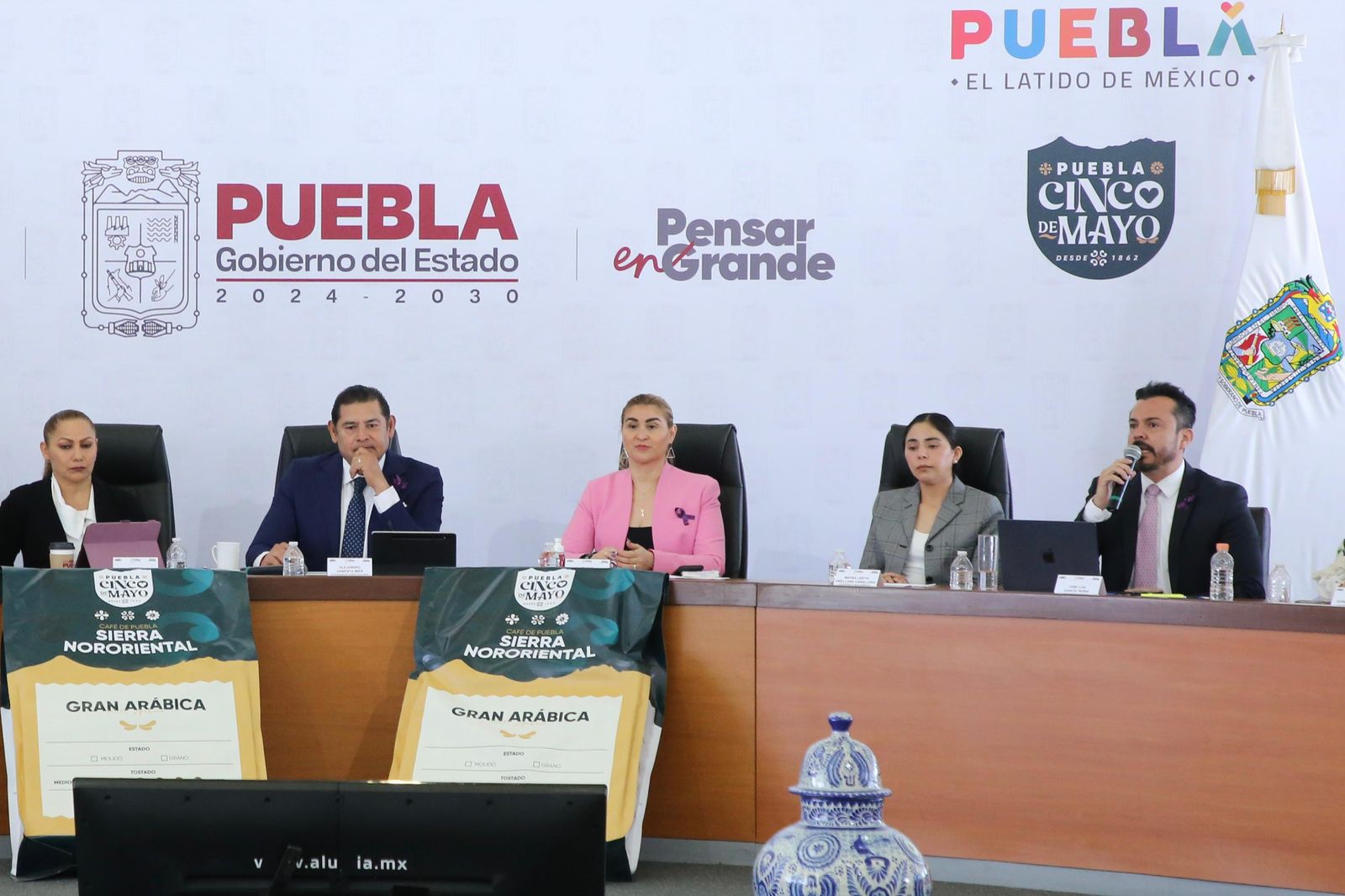 Invita gobernador Armenta a Mier a ambientalistas a sumarse al cuidado de los bosques poblanos